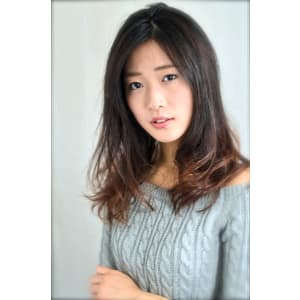美髪フェミニンカール