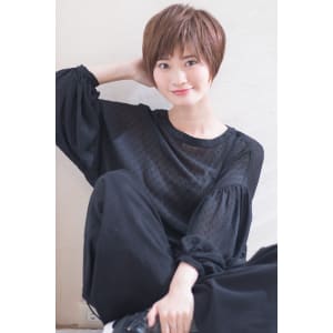 簡単スタイリング秋の可愛いショート AKI-374
