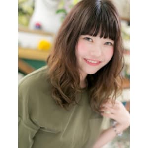 くせ毛風揺れるモテミディ♪×重め前髪