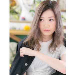 オシャレ感漂う外国人風グラデーションカラー