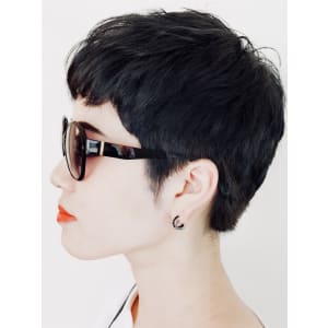 【お客様Style】海外セレブ風アッシュカラーベリーショート
