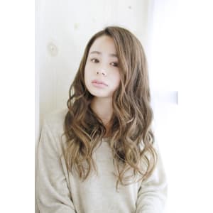 20代・30代・40代　とびきりグラデロング - TRAN9UIL safric【トランクイル サフリック】掲載中
