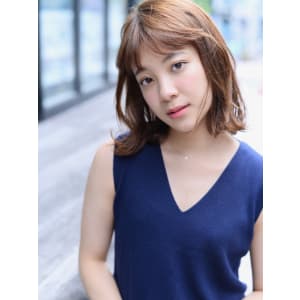 外ハネニュアンスボブ
