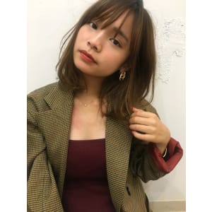 カット　カラー