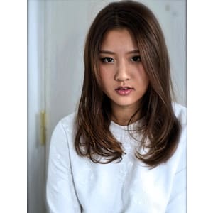 大人可愛いトレンドセミディー