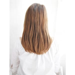 ナチュラルかきあげストレートスタイル - hair make nalu 荻窪西口 すずらん通り店【ヘアメイク ナル オギクボニシグチテン スズランドオリテン】掲載中