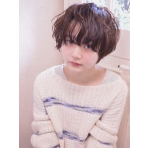 くせ毛風ショートボブ