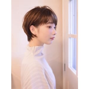 耳かけ大人かわいいショート