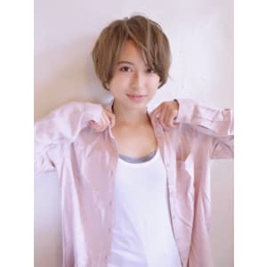 フェミニンショートグラボブ