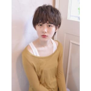 大人かわいいマッシュショート×ワイドバング