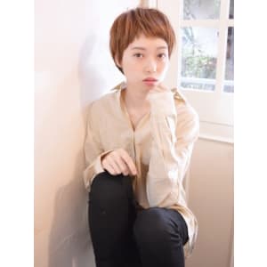 小顔グレージュショート