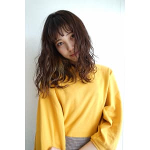 ロングのウェーブでナチュラルに!!