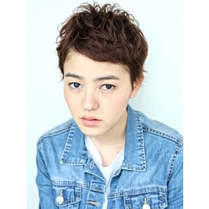 ピンパーマでつくる上品ショート