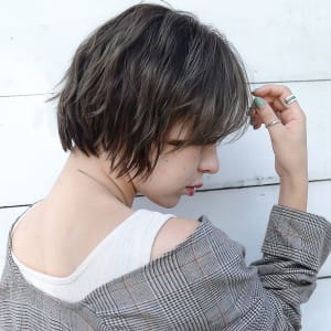 チークバンググレージュショート