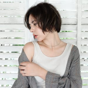 チークバンググレージュショート