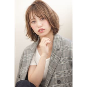 【添田】ひし形シルエット切りっぱなしボブ外ハネグレージュ