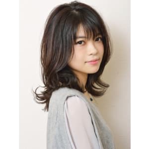 大人かわいい外ハネシースルーバング(eve)