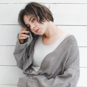 チークバンググレージュショート