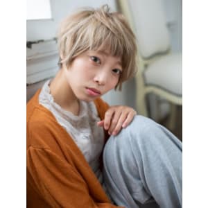 外国人風ハイトーンショート