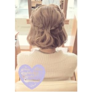 【お呼ばれヘアアレンジ】編み込みハーフ