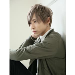 クラウドマッシュ★長め前髪★ハイトーンマットショート
