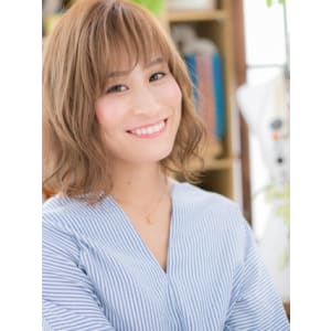 グラデーションカラー★立体感ふわミディ