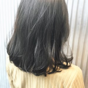 ラウンドバングダークグレージュセミディ