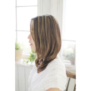 20代・30代・40代　艶・かき上げスウィートウルフ
