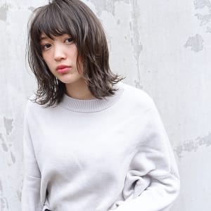 そのままの抜け感を楽しむグレージュボブ