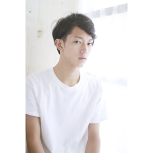20代・30代・40代　ツーブロックリバースショート