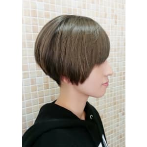 グラデーションボブ×スモーキーベージュ
