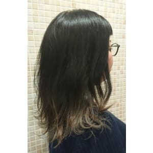 ミディアムローレイヤー×シア―ベージュ