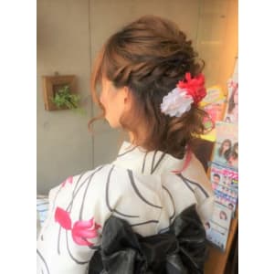 ルーズまとめ髪☆極太編み込み☆