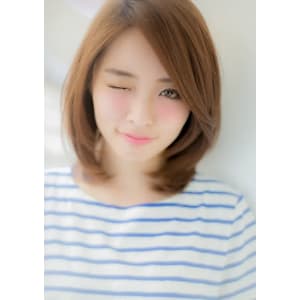 Euphoriaナチュラルでカワイイ大人ミディアム担当伊藤裕