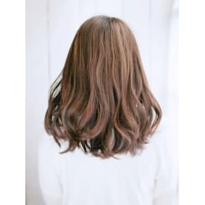 ツヤ系カラーのかきあげミックスカール