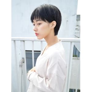 大人かわいい 黒髮ショート