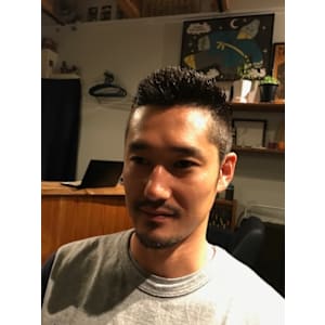 綺麗に刈り上げてトップとつなげたスタイル