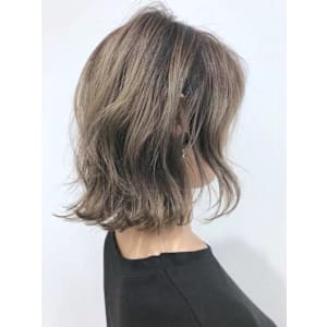 グレージュレトロウェーブ