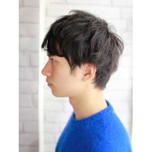 動きのあるメンズパーマスタイル