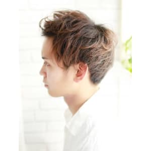 爽やかな大人のメンズスタイル