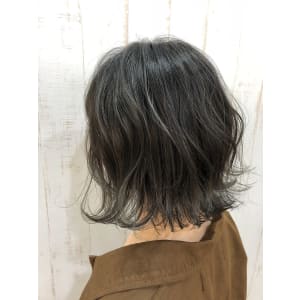 極細ハイライトのお洒落ボブ☆