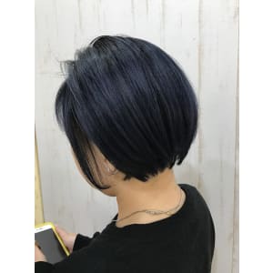 ネイビーカラー