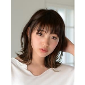 外ハネグレージュセミディ - HAIR & MAKE EARTH 本八幡店【ヘアメイクアース モトヤワタテン】掲載中