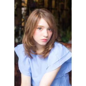 ローラ風★センターパートハニーヘア