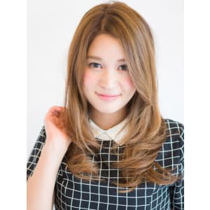 小顔セミディハニーヘア