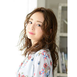 ”愛され”カジュアルモードウェーブ - HAIR & MAKE EARTH 北小金店【ヘアメイクアース キタコガネテン】掲載中
