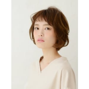 大人かわいい♪オン眉×美人ショートボブ - HAIR & MAKE EARTH 水沢店【ヘアメイクアース ミズサワテン】掲載中