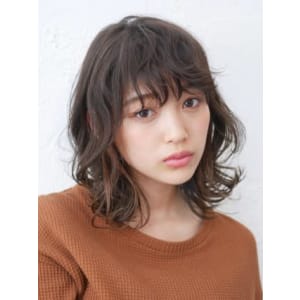 外ハネダブルバングのセミディ - HAIR & MAKE EARTH 小松店【ヘアメイクアース コマツテン】掲載中