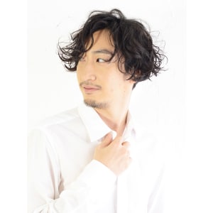 オンでもオフでも◎セクシーサイドパートマッシュ