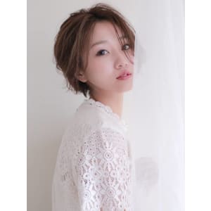 軽やかショート×小顔